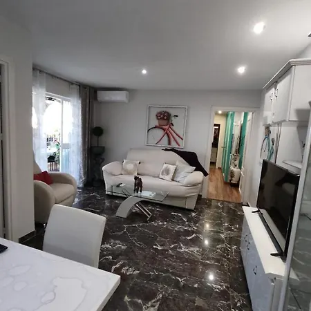 Centrico Cerca De La Playa Апартаменти