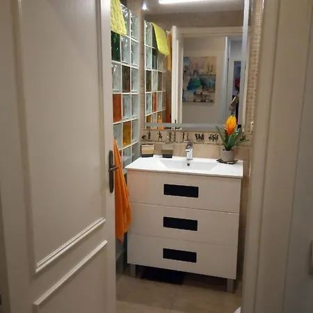 Centrico Cerca De La Playa * Торремолінос